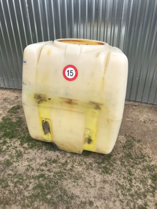 Beczka do opryskiwacza polowego