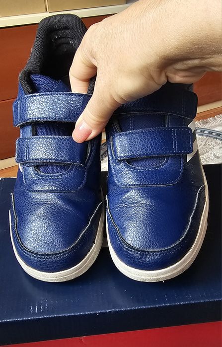 Фірмові кросівки Аddidas для хлопця р.38 (устілка 24 см).