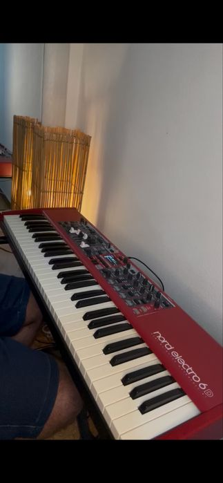 Teclado Nord Electro 6D