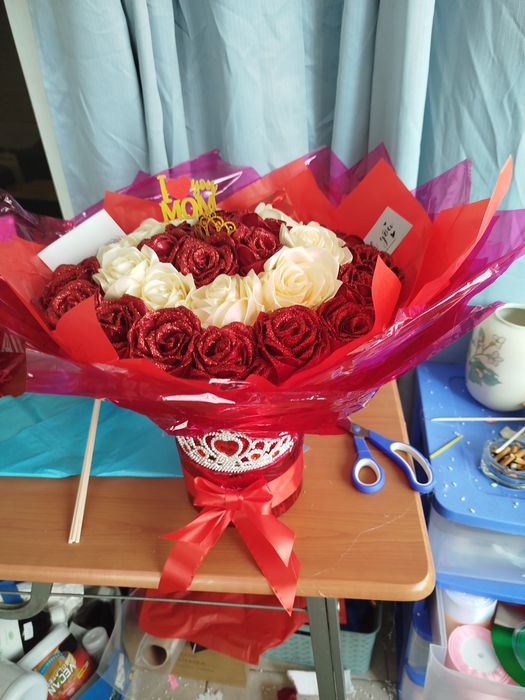 Ramos de rosas de cetim