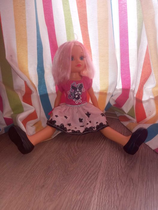 Boneca Nancy bem estimada