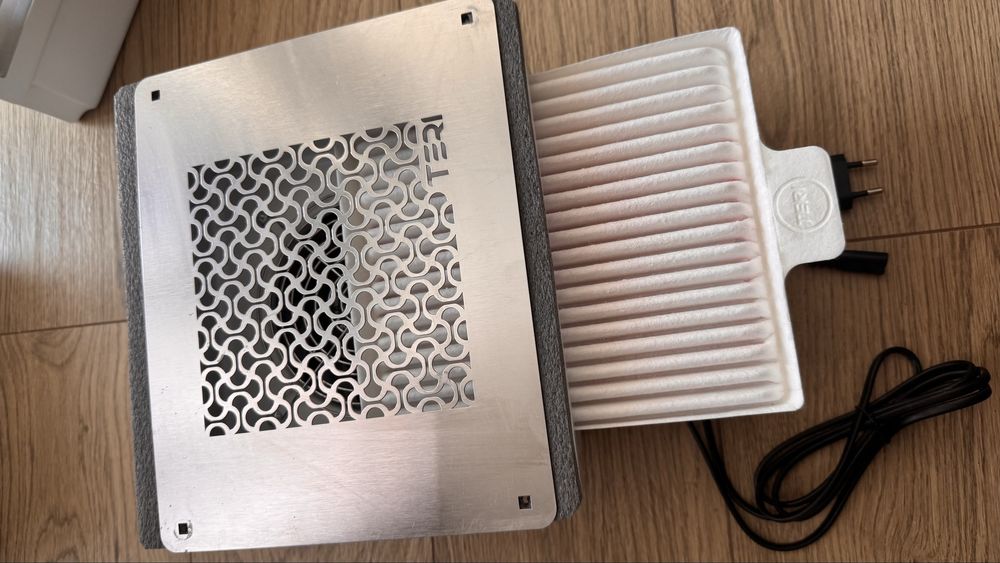 Вбудовувана манікюрна витяжка Teri 800 біла (решітка золото)