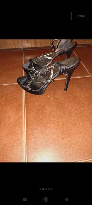 Sapato Guess semi novo