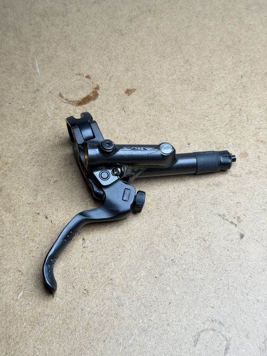 Prawa klamka SHIMANO SAINT uzywana