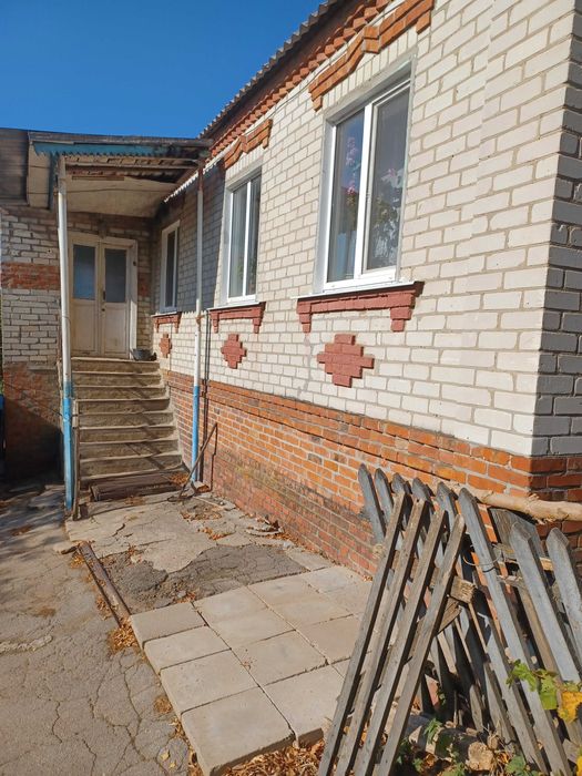 Продам дом для большой семьи Комаровка