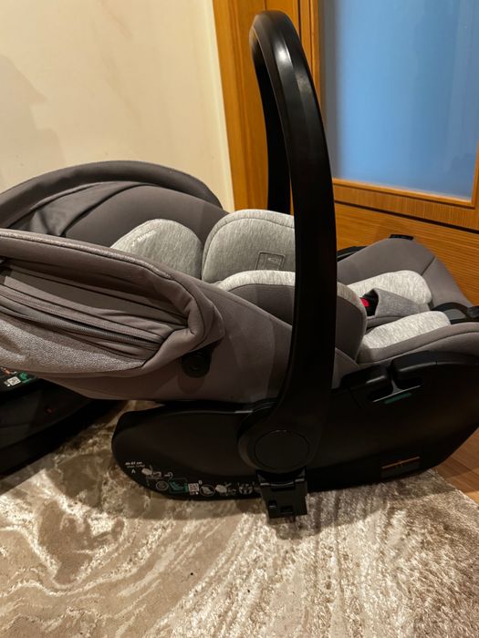 Chicco First Seat Recline i-Size + Base Full 360 Isofix