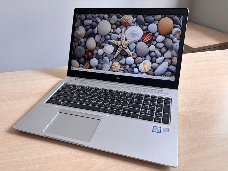 HP EliteBook 850 G6•15,6" IPS•Core i5-8250U•8-16•256SSD