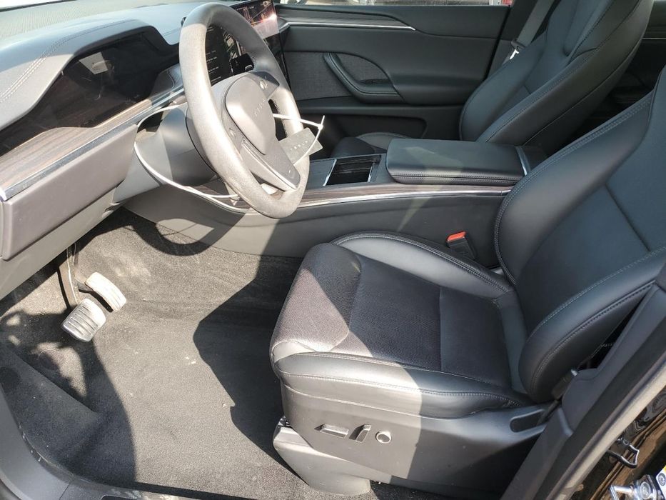 Накладка торпеди з подушкою Model S, X, Y, 31117101