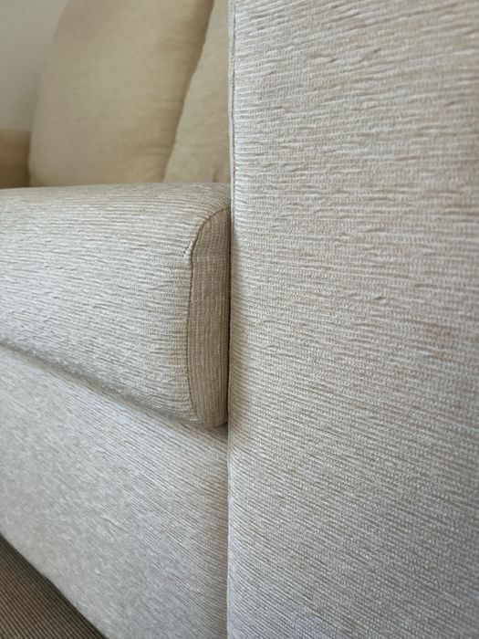 Sofá Branco (2 lugares)