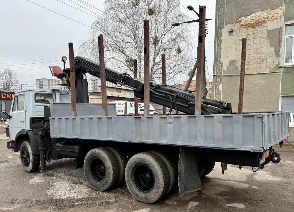 Камаз лісовоз маніпулятор. Робоче авто.