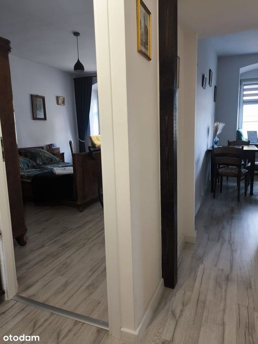 Wyjątkowe mieszkanie w sercu Jeleniej Góry – Plac Ratuszowy