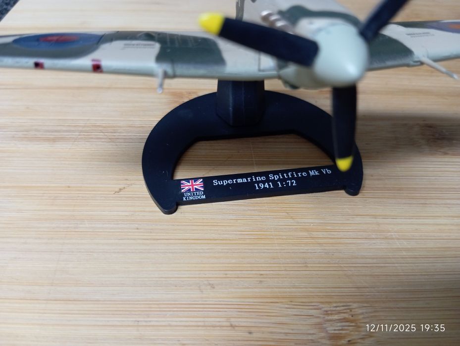 Aviões míticos da segunda guerra mundial.
Caças famosos.
Um Siptfire S