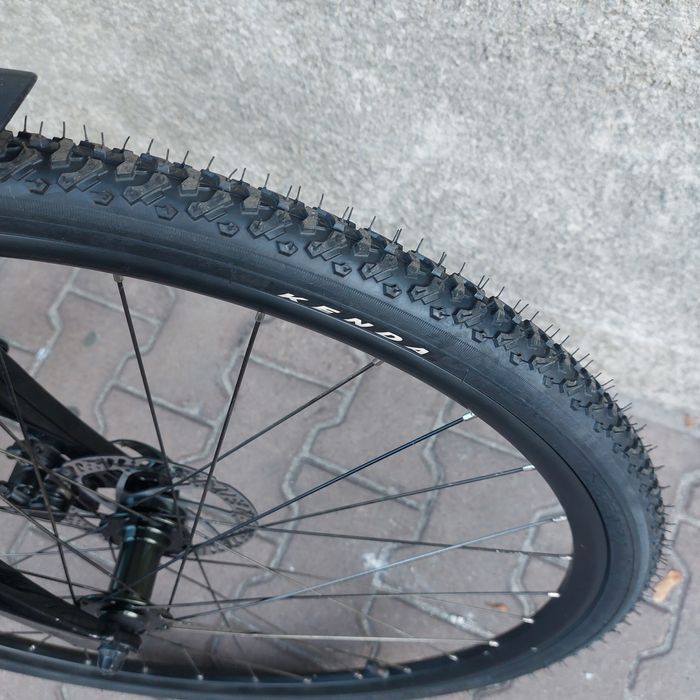 Rower White Bikes SC Trainer koła 28" roz L 19" Shimano Acera 3x7