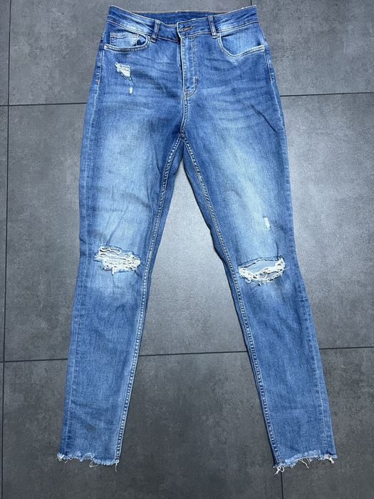 Продам Джинси 42 розмір