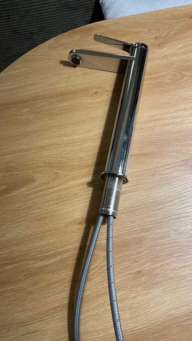 Torneira para lavatorio alta cromada (com misturador) - como  nova