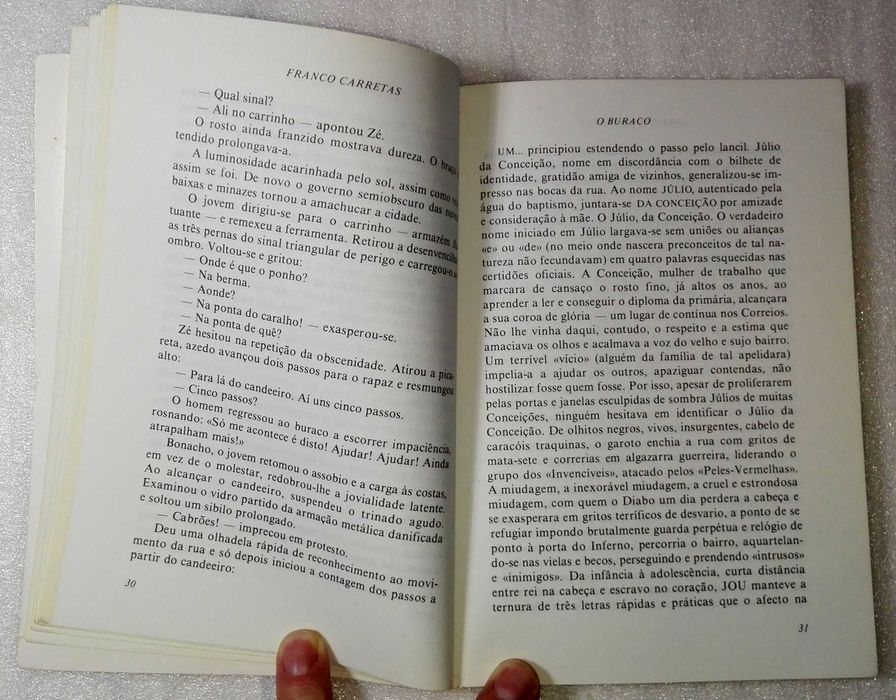 Livro O Buraco (contos)