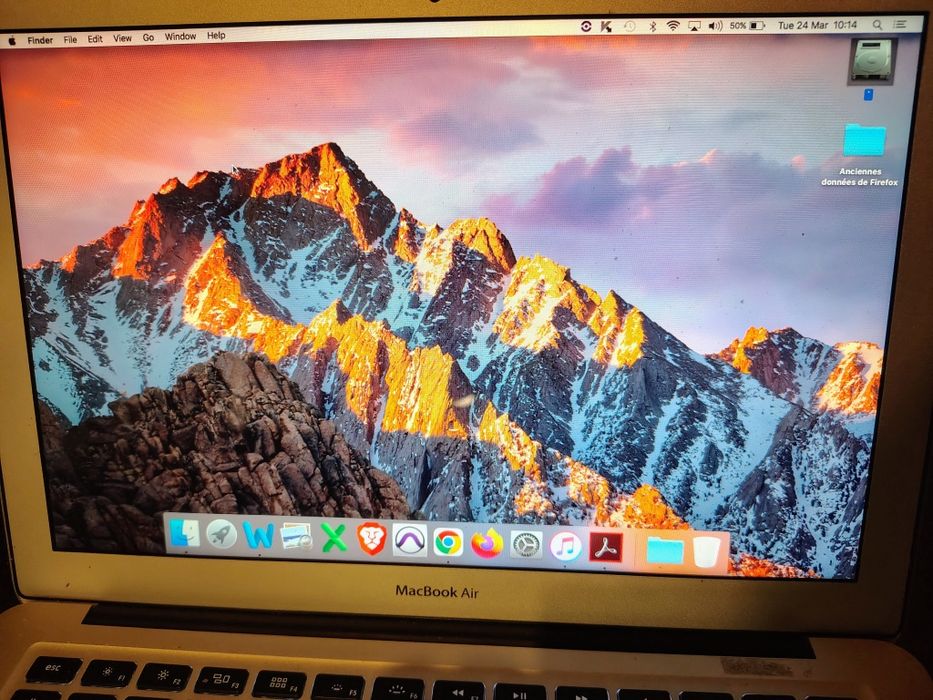 MacBook Air 13" Early 2014 / i7 / 8GB RAM / 512GB SSD