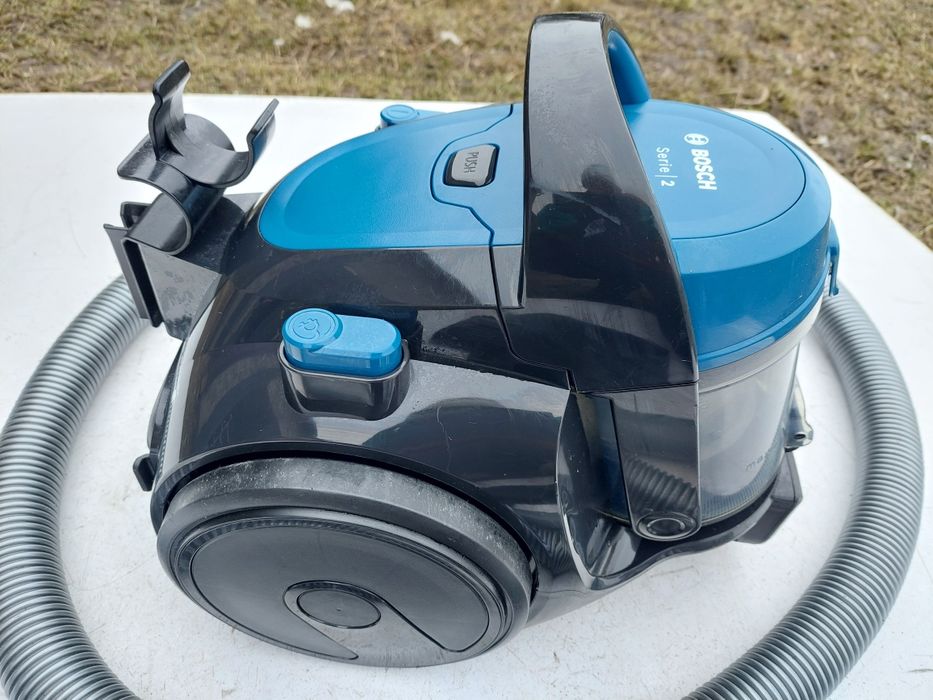 Odkurzacz bezworkowy bosch serie 2