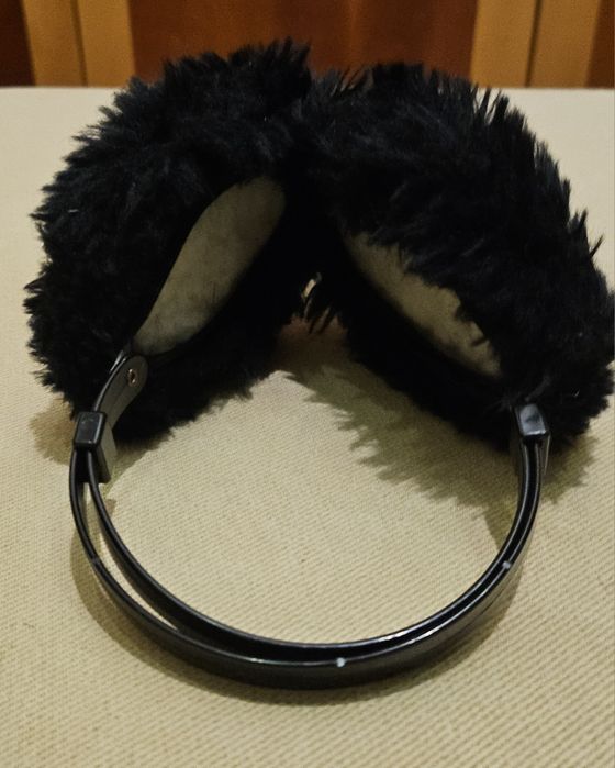 Tapa orelhas regulável