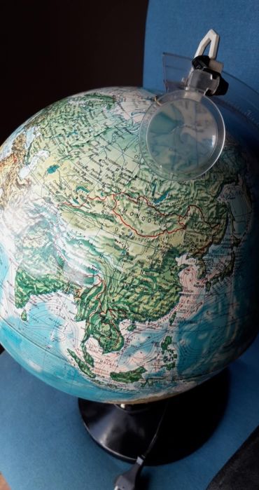 Candeeiro em forma de Globo Terrestre