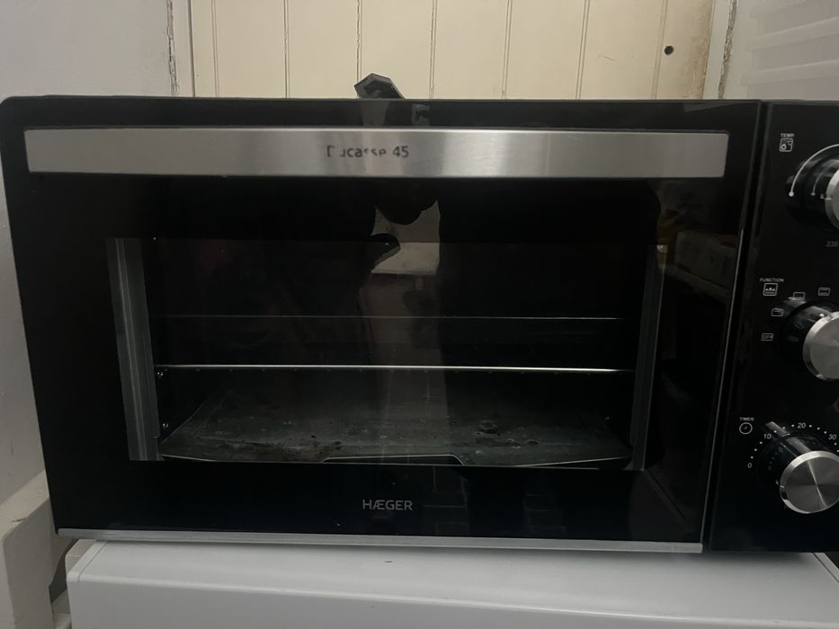 Mini forno com algum uso