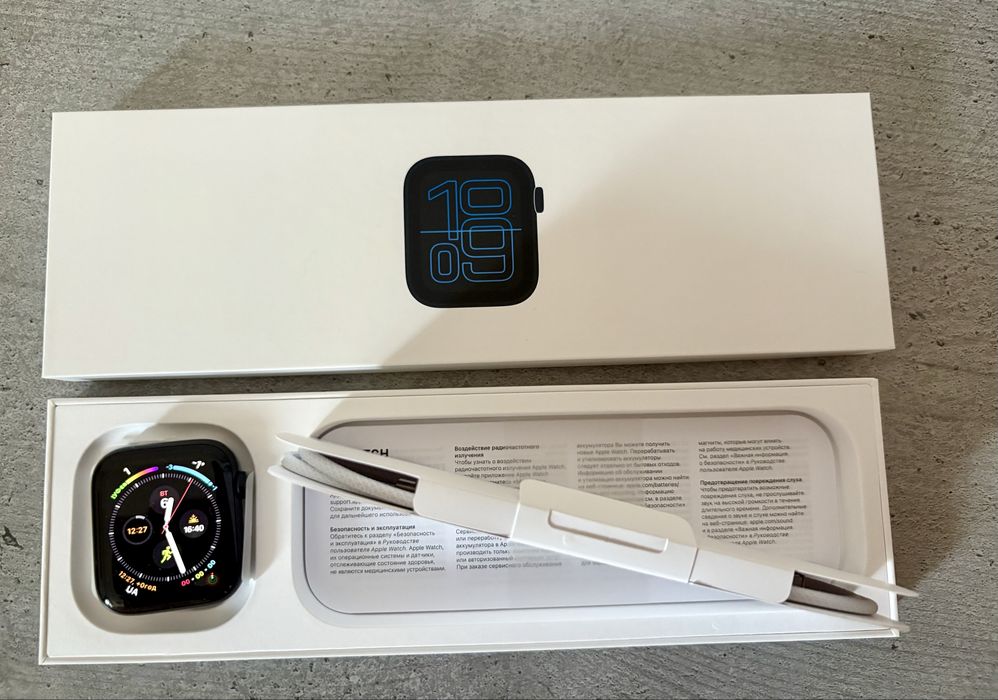 Продам новий Apple Watch SE 3 GPS 44mm Midnight