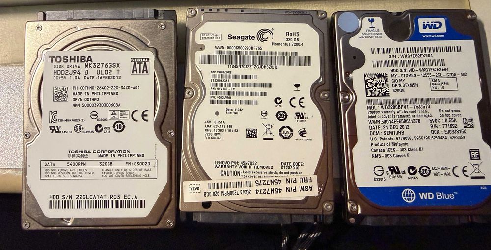 Lote 33 Discos 320Gb 2,5" p/Portatil/Cameras Video Vigilancia/PS3