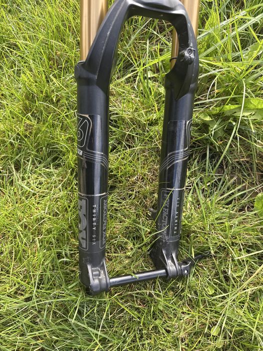 Amortyzator przedni Fox 36 kashima