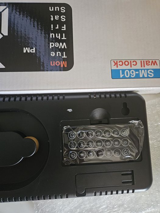 Часы LED настенные настольные с пультом 601  часи на стіну великі