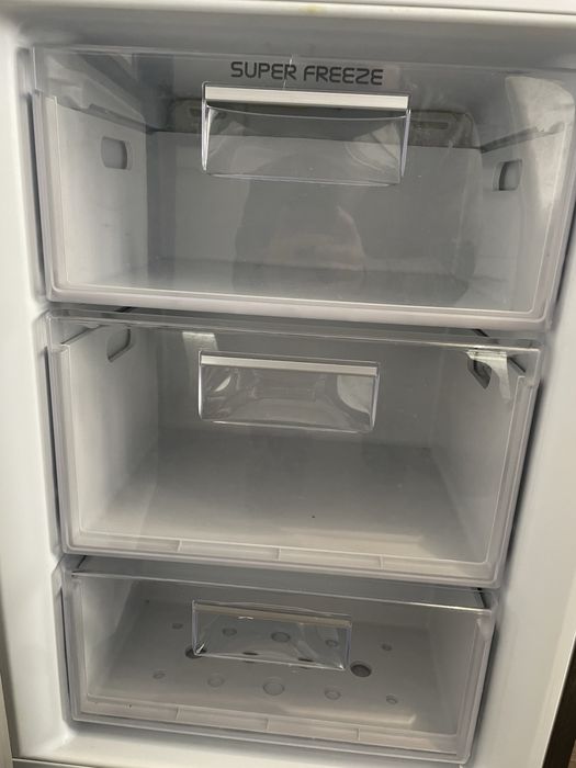 Холодильники hotpoint ARISTON