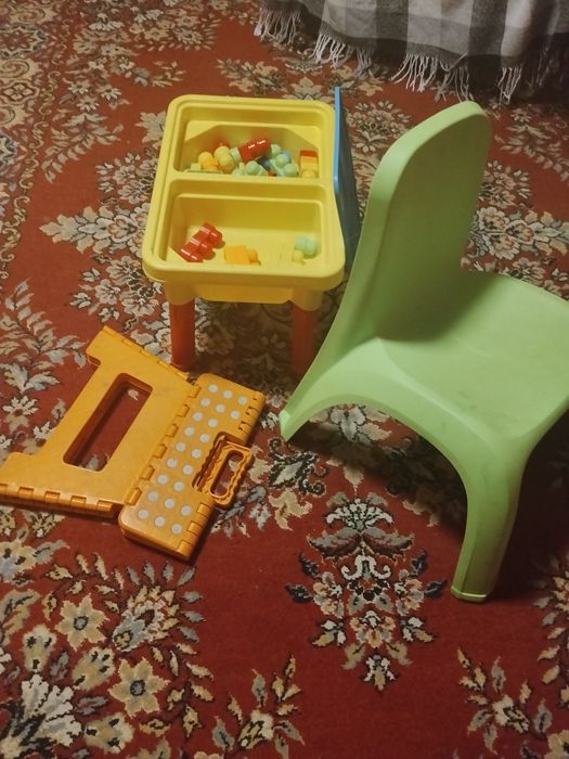 Столик конструктор.Розкладний.