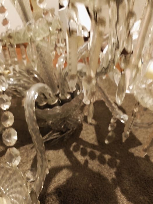 Lustre antigo de cristal, com abajour