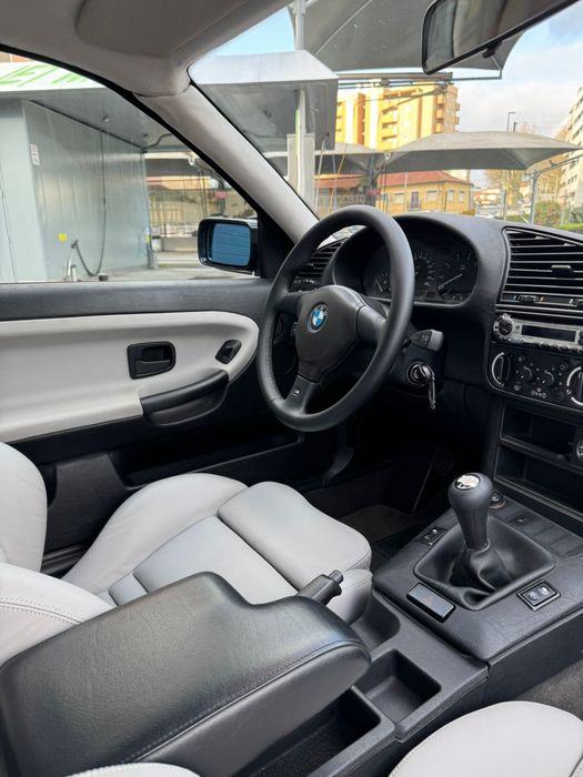 BMW 318is E36 Manual 1992