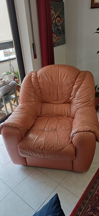 Conjunto de 3 sofas em pele