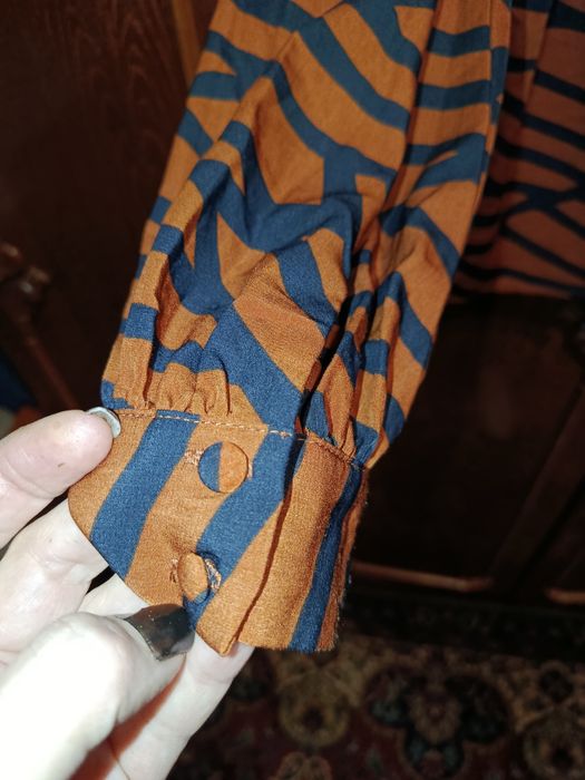 Продам стильные блузки,футболки