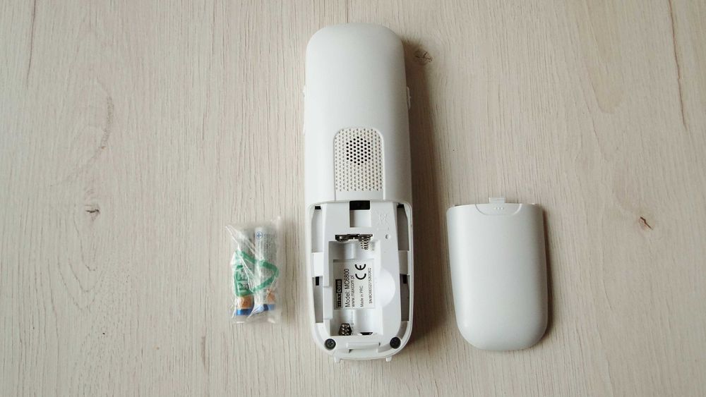 telefon stacjonarny bezprzewodowy DECT MC 6800