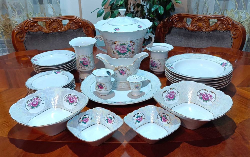 Сервиз столовый, Коростень