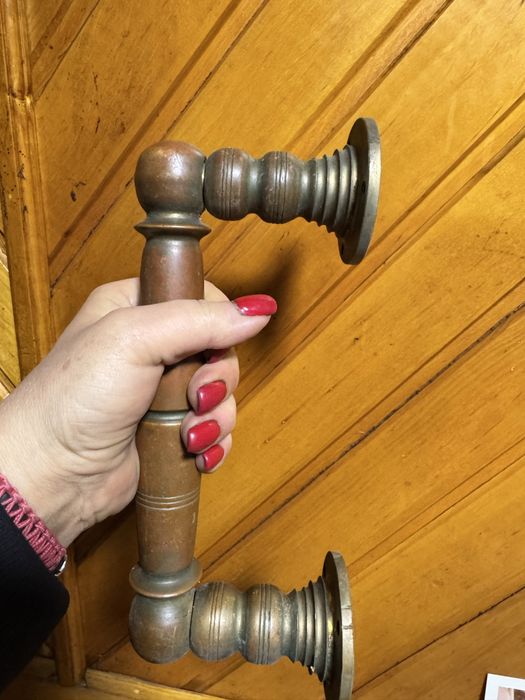 Ручки для дверей цветной металл