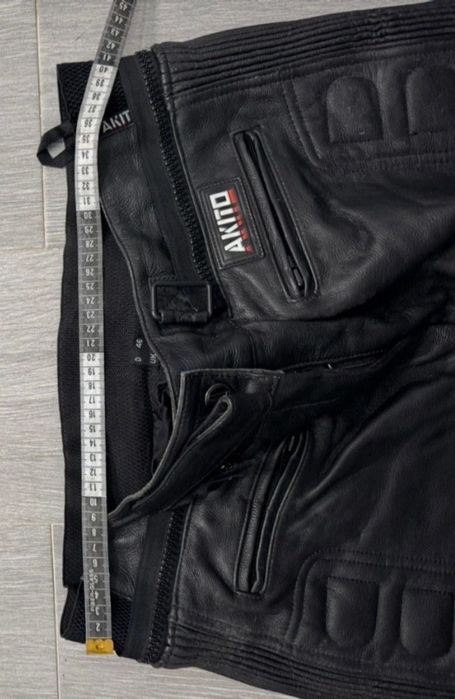 Calças em pele genuína para motard