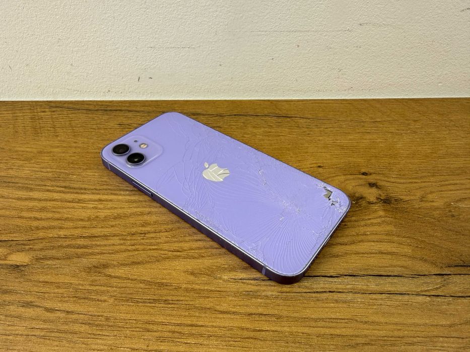 1465. Telefon Apple Iphone 12 Fioletowy. 100% sprawny. Zbity tył