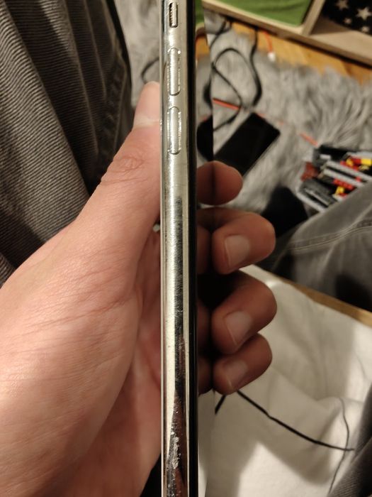 iPhone xs srebrny