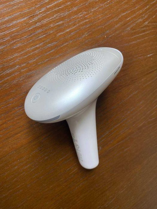 Фотоепілятор Lumea від Philips(SC1995)