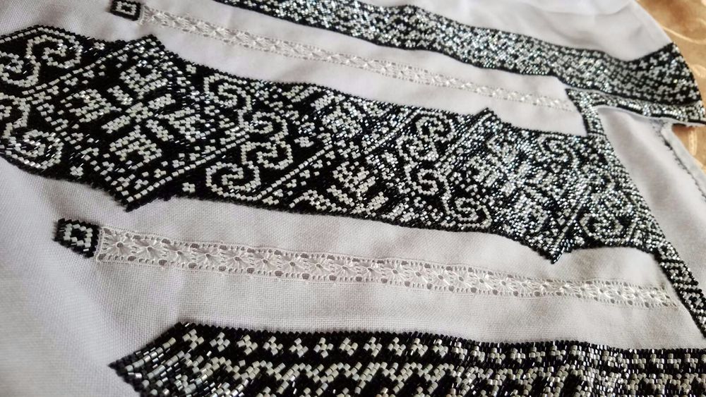 Вишиванка бісером. Сорочка жіноча. Бісер