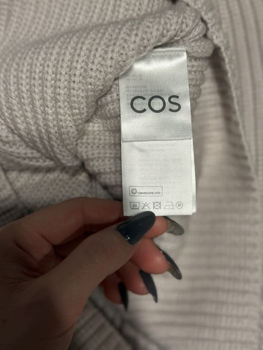 Шерстяний Светр COS