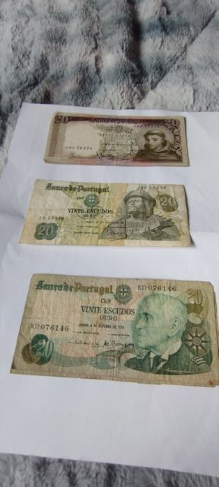 Escudos em notas portuguesas
