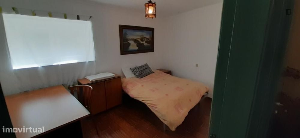 Quarto - localizado em Leiria