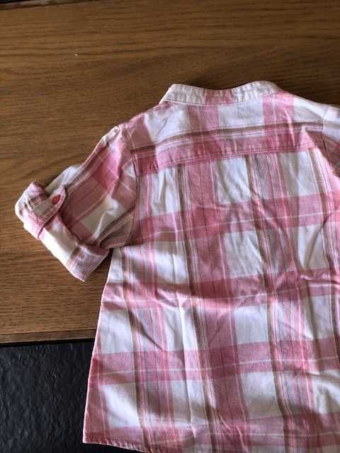 Camisa rosa muito linda, manga comprida com presilha, como nova