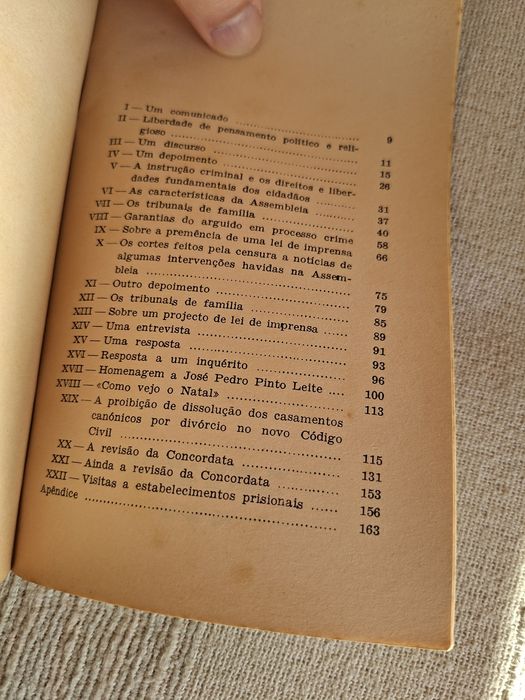 Dois livros de Francisco Sá Carneiro