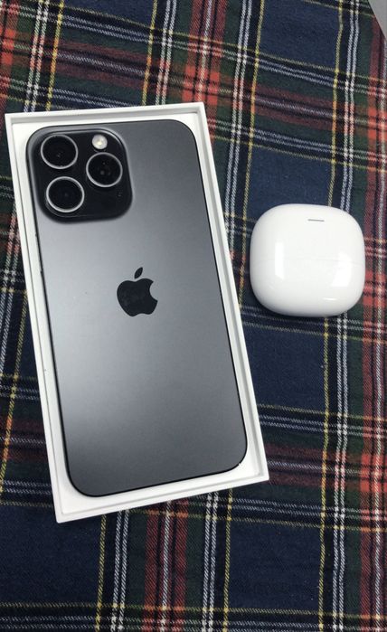 Iphone 15 pro max como novo