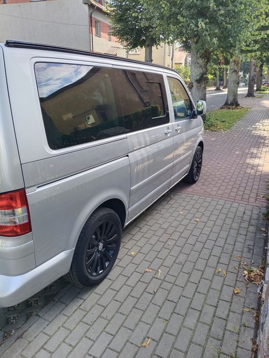 Sprzedam Volkswagen multivan T5 2007 rok